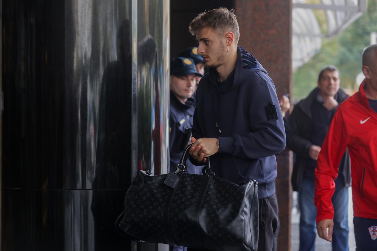 Zagreb: Okupljanje hrvatske nogometne reprezentacije u hotelu Sheraton