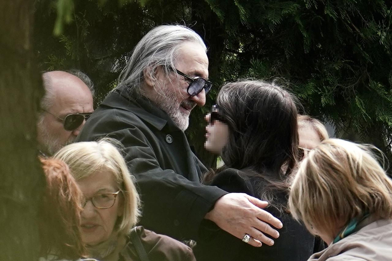 Beograd: Obitelj Vidoja Ristovića održala pomen na Novom groblju u njegovu čast