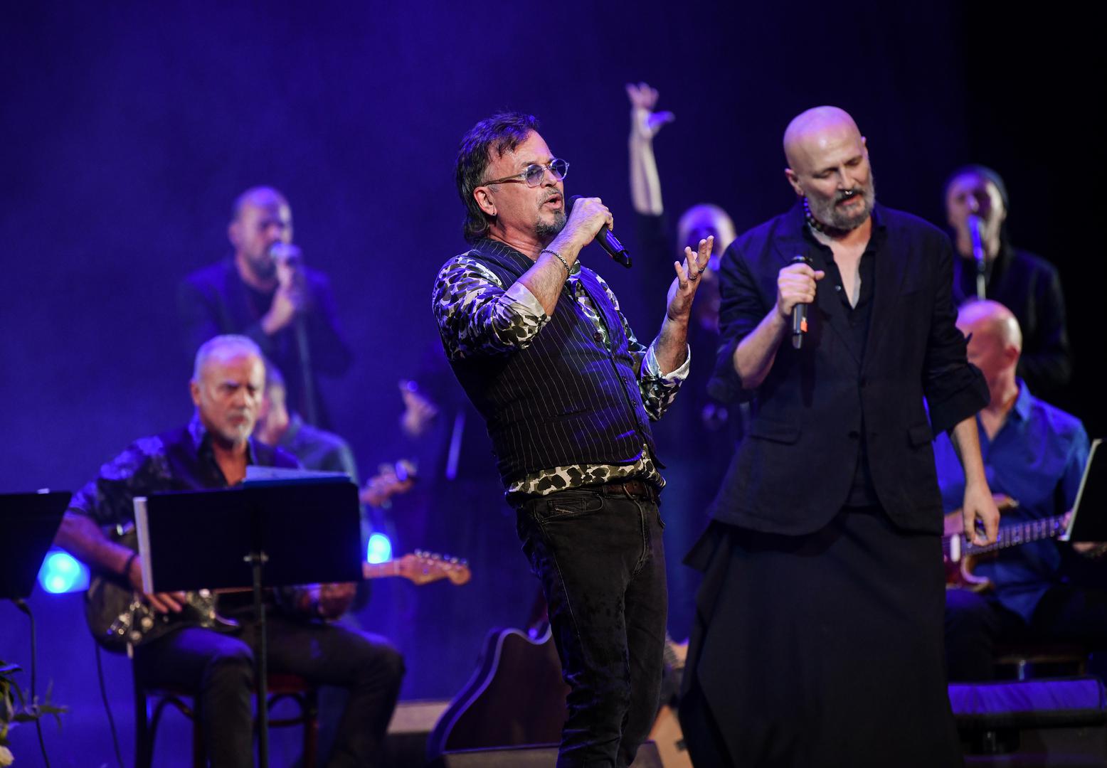 To uključuje 4,5 milijuna € za fizičke osobe, 4,4 milijuna € za pravne osobe, 5 milijuna € za stipendije, 1,9 milijuna € za prehranu djece u školama i drugo. 