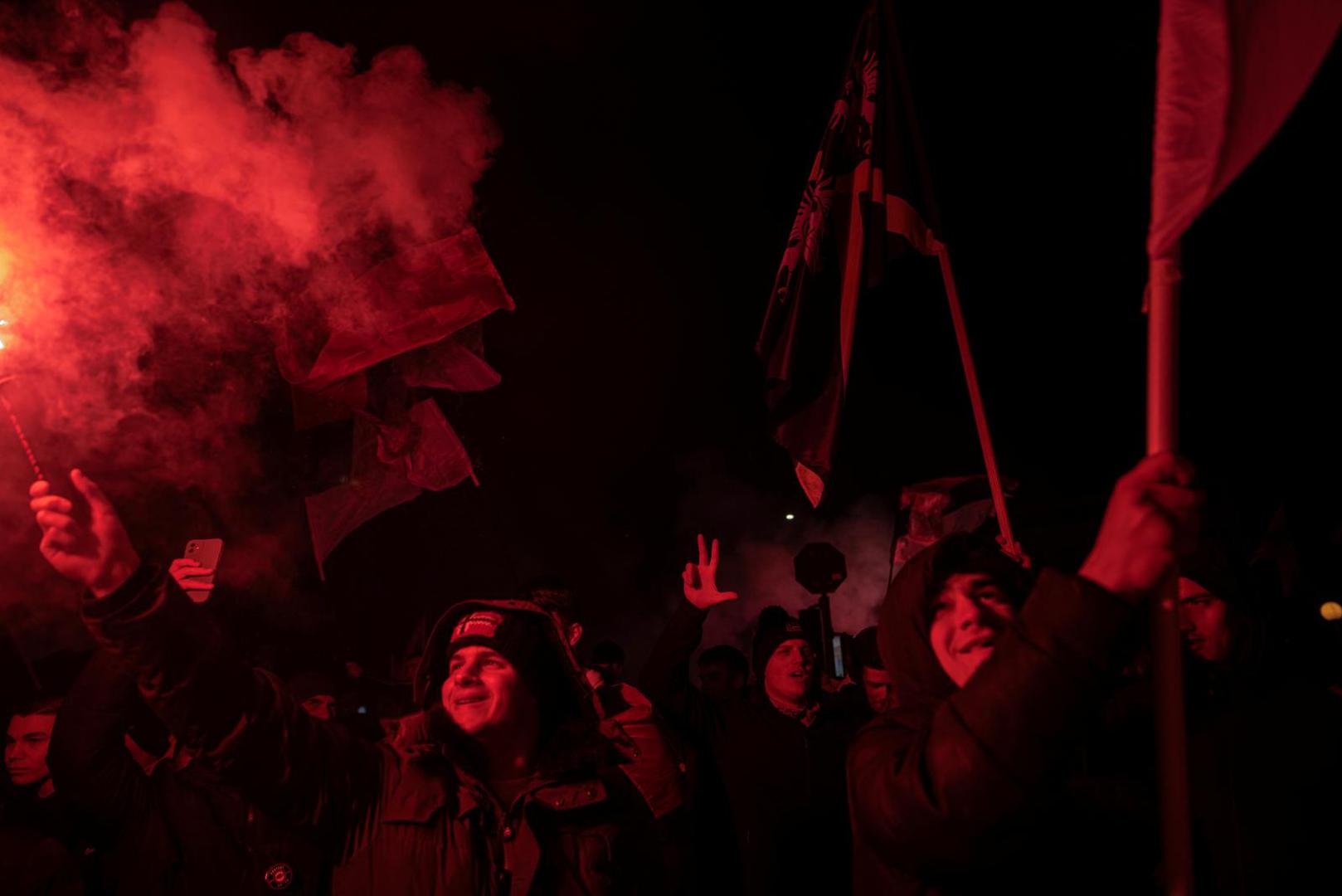 Demonstrators light flares and wave flags during a protest over the fatal November 2024 Novi Sad railway station roof collapse, in Kragujevac, Serbia February 15, 2025. REUTERS/Alkis Konstantinidis Photo: Alkis Konstantinidis/REUTERS