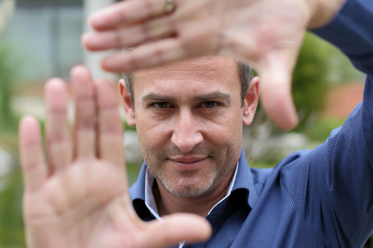 14.11.2014., Zagreb -  Pjevac Giuliano Djanic jedan od natjecatelja u showu Tvoje lice zvuci poznato. Photo: Zeljko Lukunic/PIXSELL