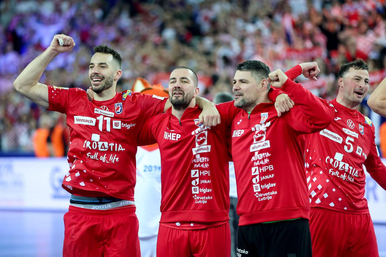 Zagreb: Slavlje rukometaša Hrvatske nakon pobjede nad Francuskom i prolaska u finale Svjetskog prvenstva