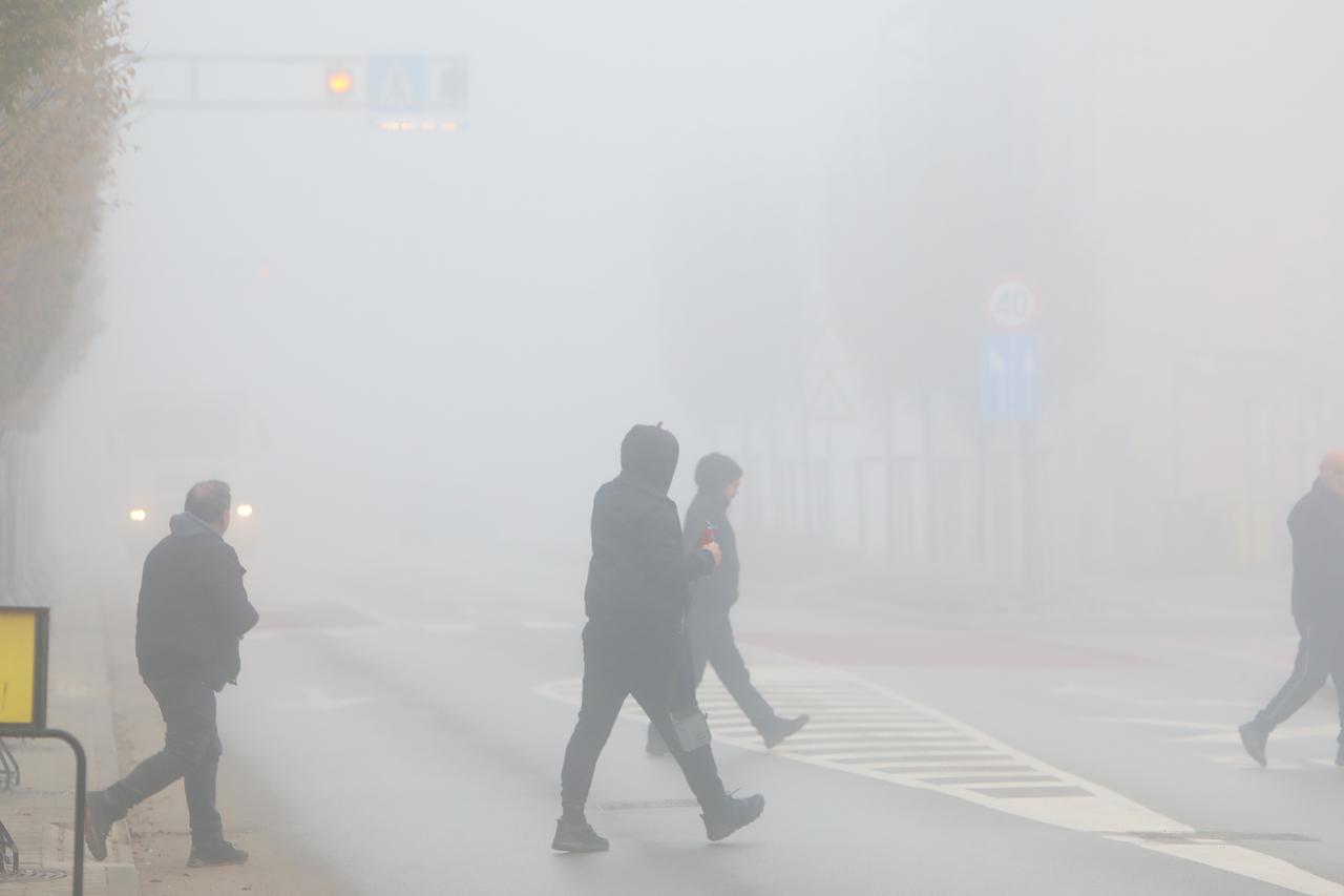 Gusta magla u Karlovcu