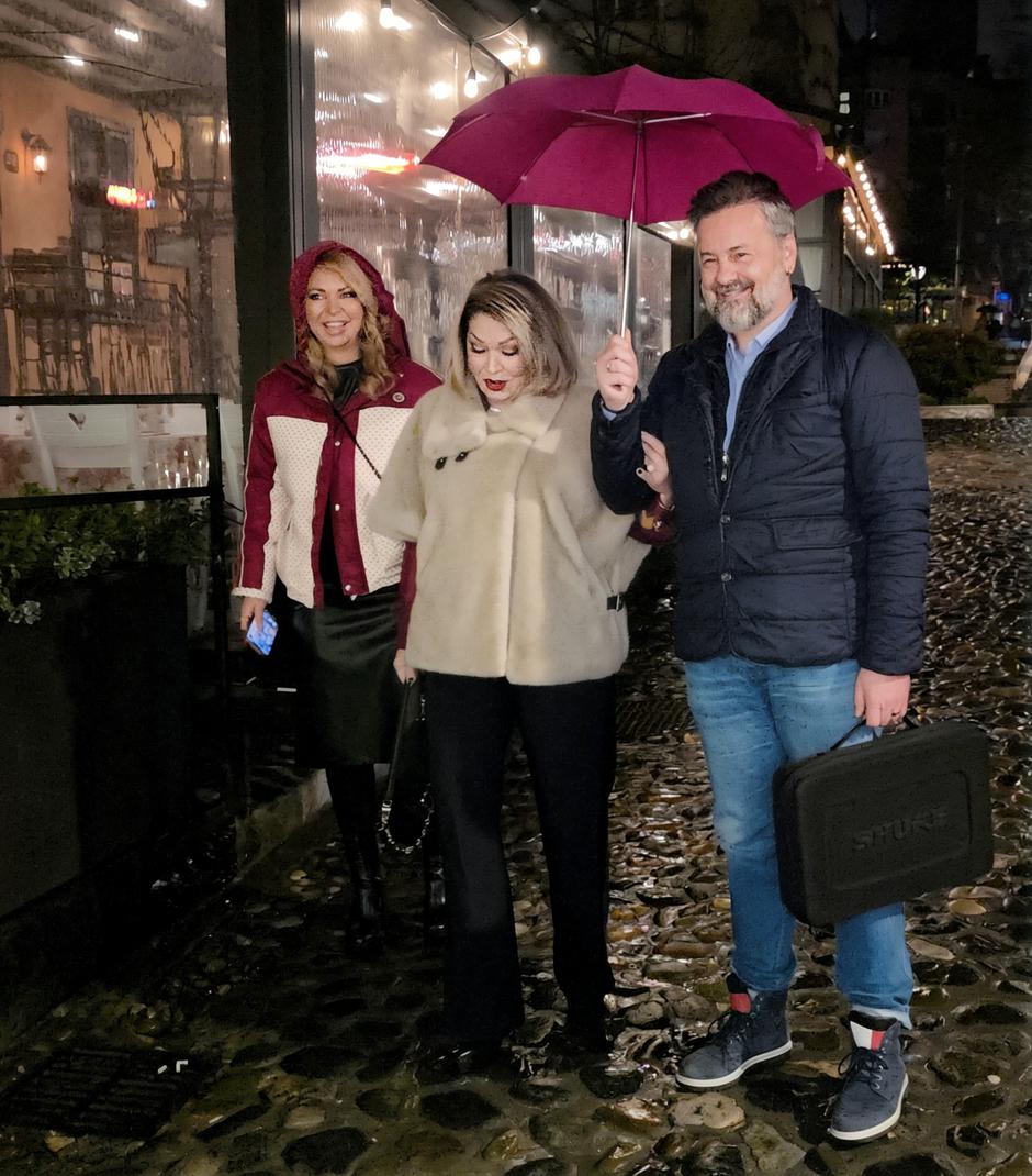 Beograd: Neda Ukraden nastupila je u restoranu Dva jelena