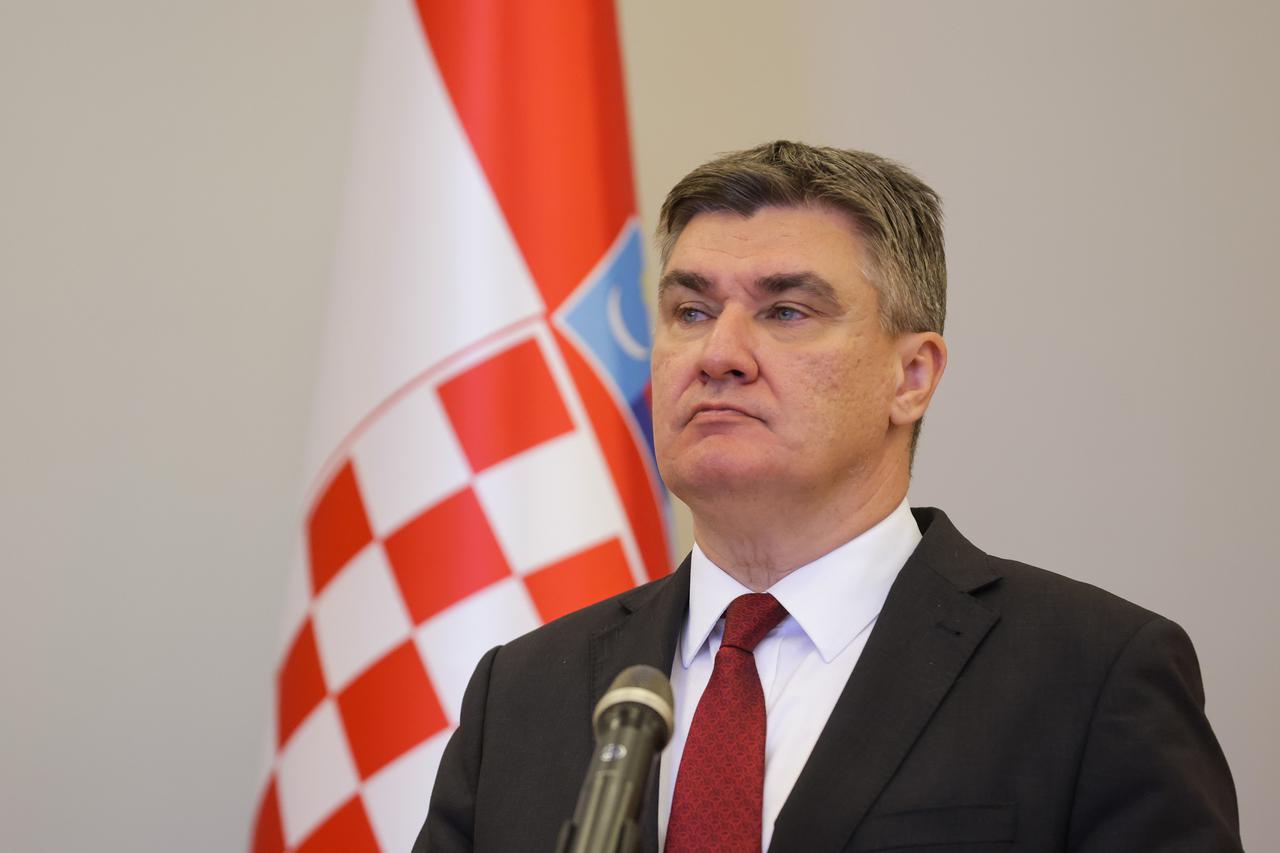 Zagreb: Izjave za medije nakon sastanka Denisa Bećirovića i Zorana Milanovića