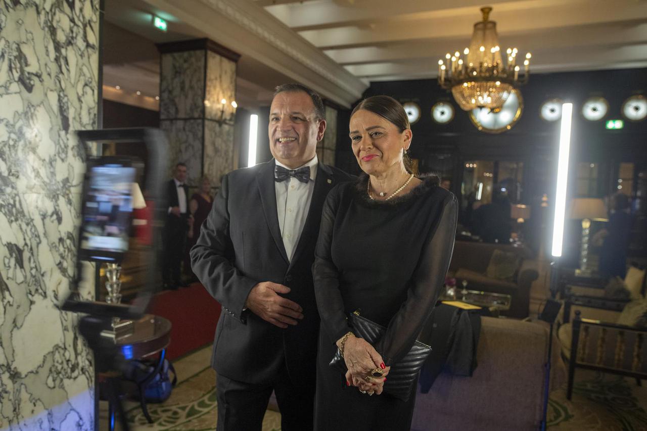 Zagreb: Liječnički bal u hotelu Esplanade povodom 150. godišnjice Hrvatskoga liječničkog zbora