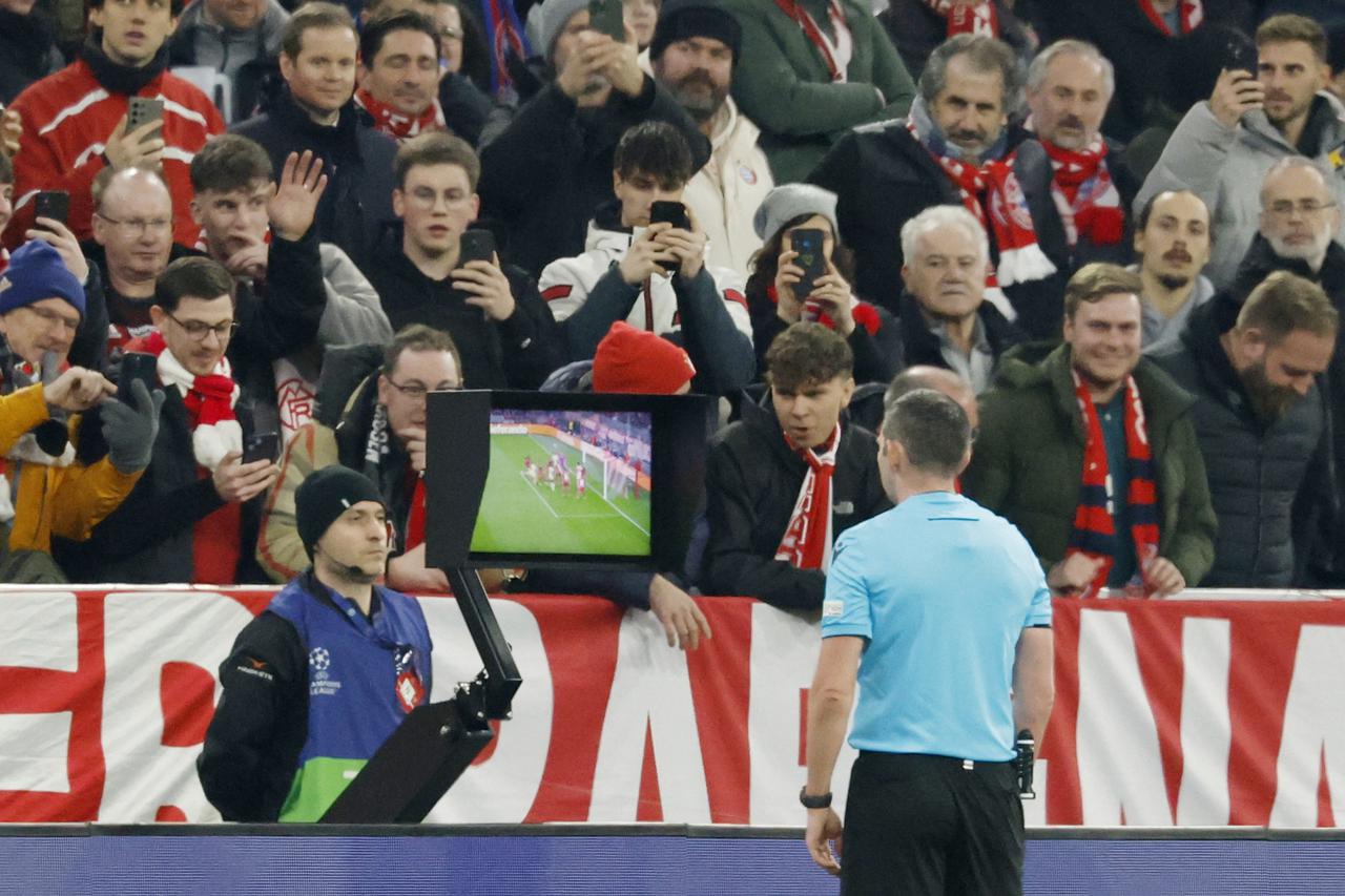 Champions League - Round of 16 - First Leg - Bayern Munich v Bayer Leverkusen