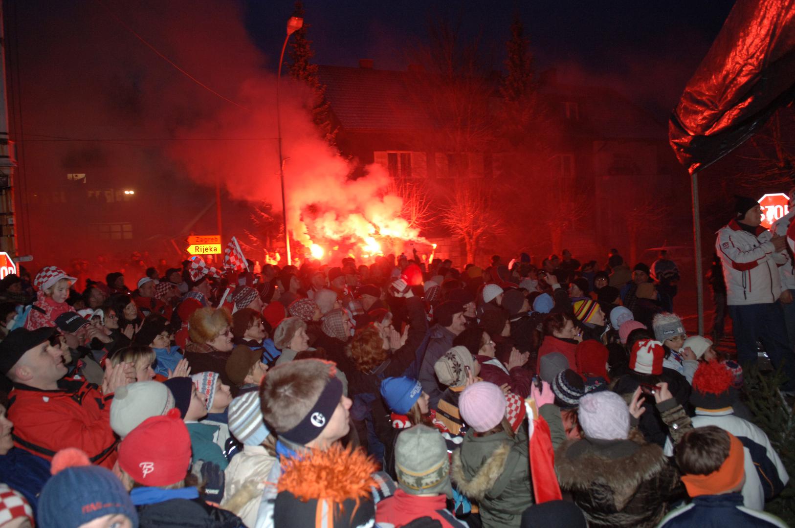 Sloveniji je donio srebro na Zimskim olimpijskim igrama u Pjongčangu 2018. godine.