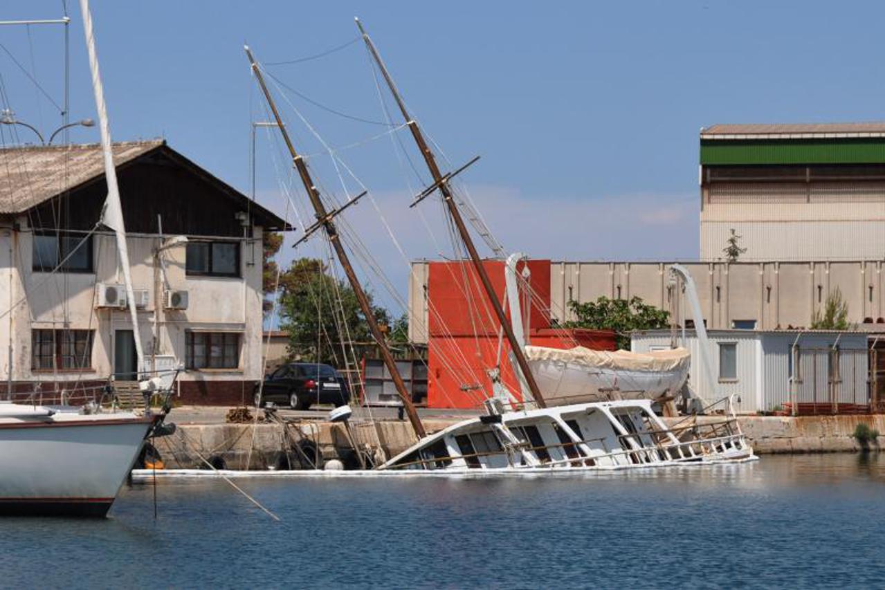 potonuo jedrenjak (1)