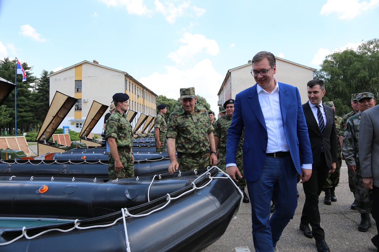 Pan?evo: Kina je  darovala vojsci Srbije opremu vrijednu 900.000 eura