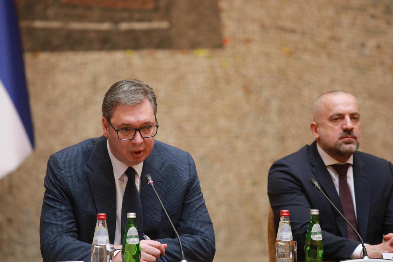 Beograd: Vučić se sastao s predstavnicima Srba sa Kosova