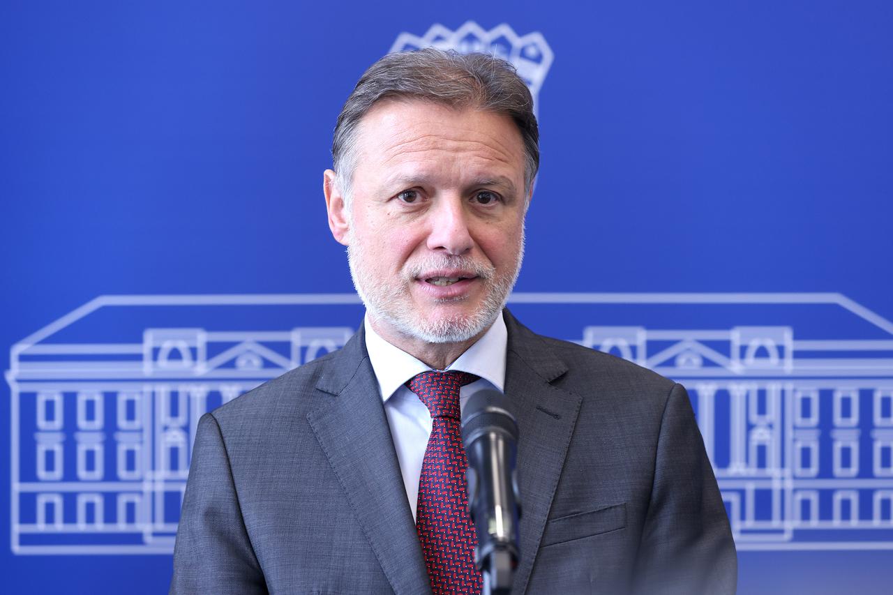 Zagreb: Konferencija za medije Gordana Jandrokovića nakon sjednice Predsjedništva Sabora