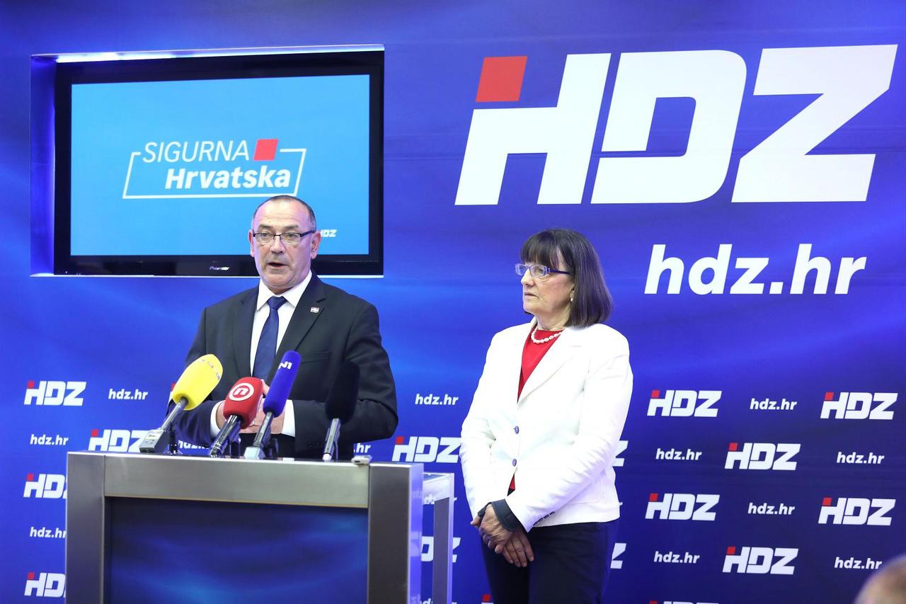Zagreb: Tomo Medved i Zdravka Bušić održali konferenciju za medije