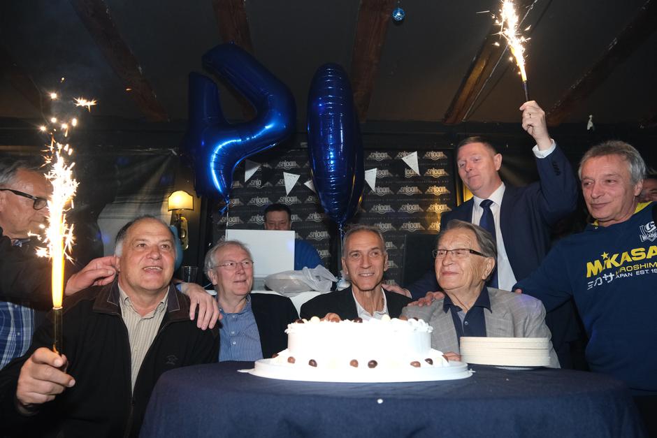 Zagreb: U Saloonu je održana Večer prvaka 