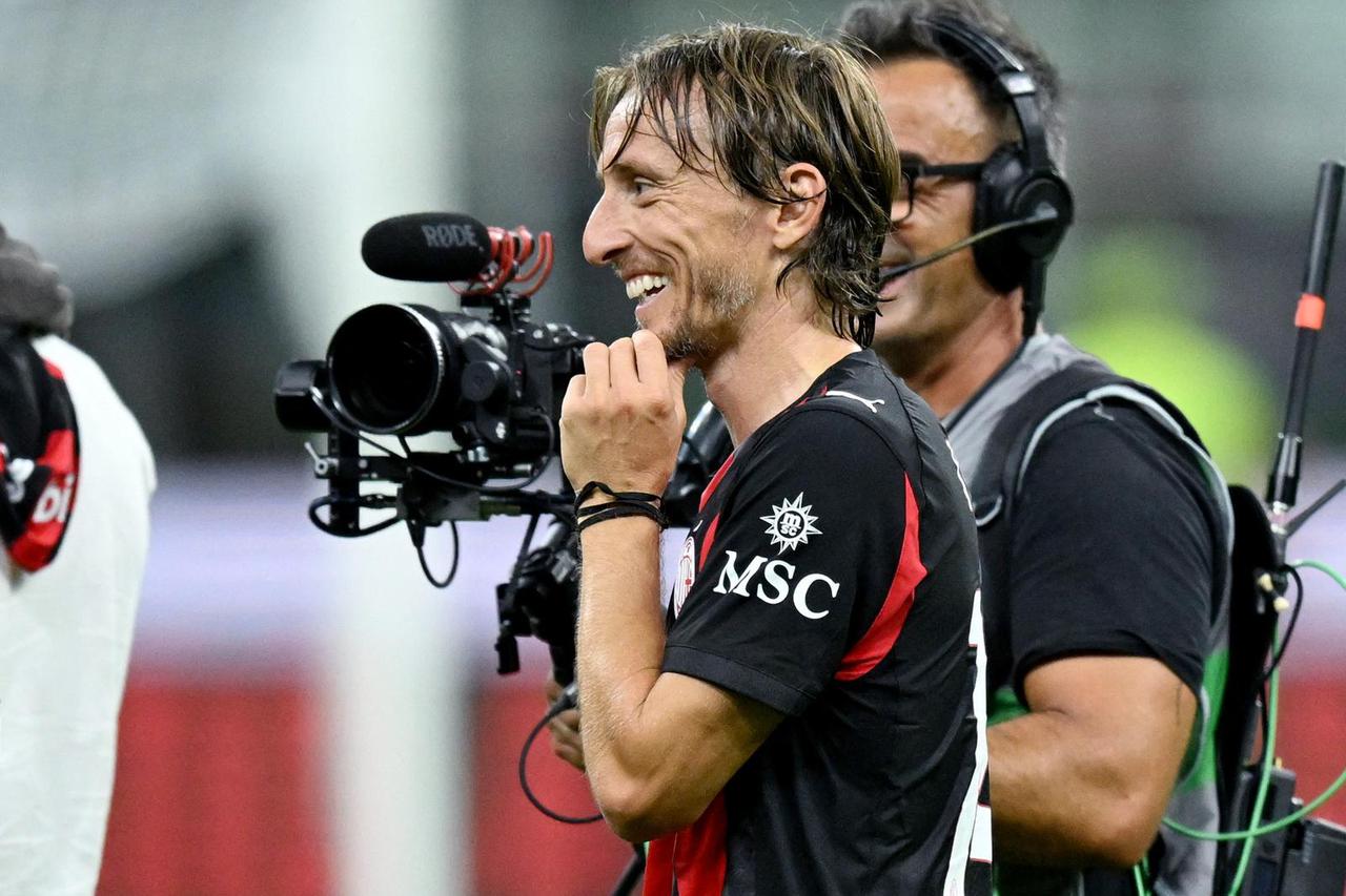 Coppa Italia - AC Milan v Bari