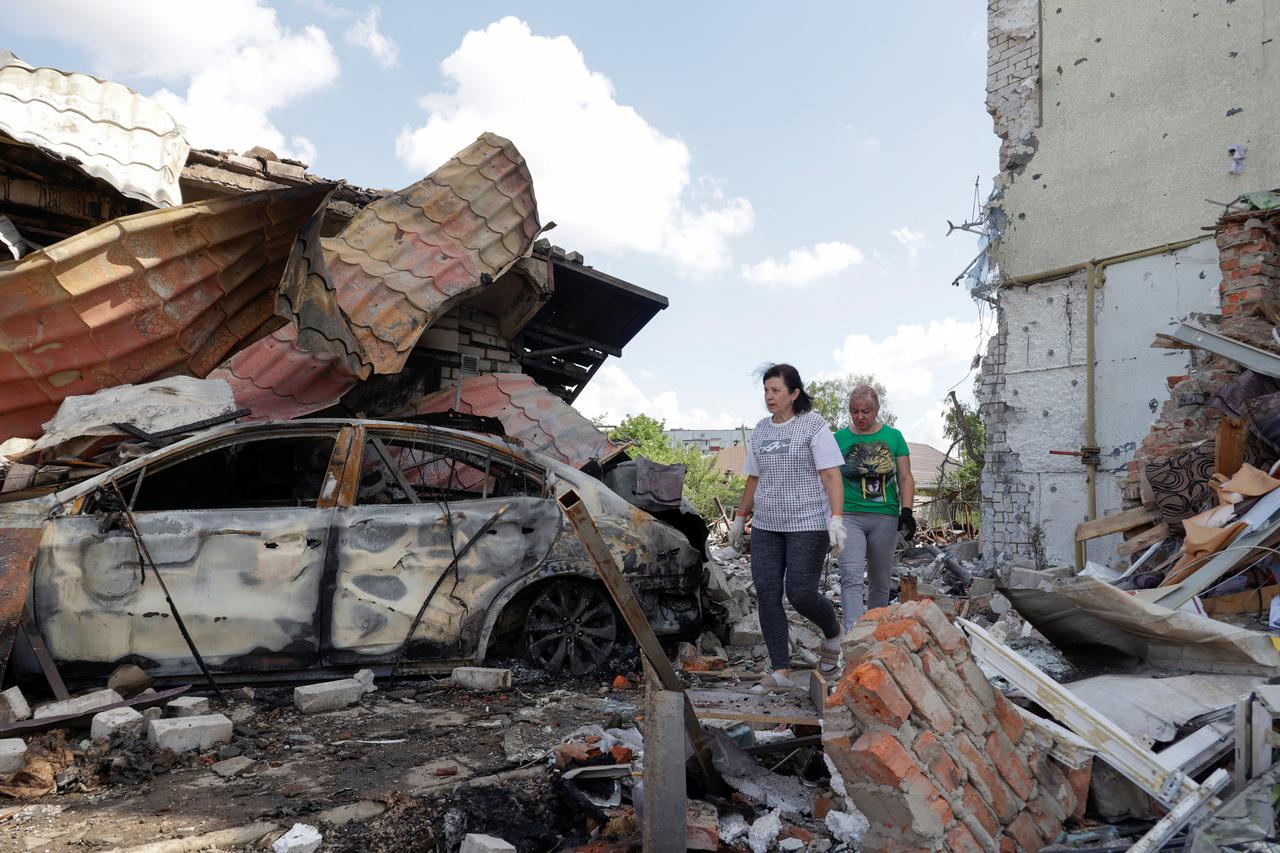 storyeditor/2026-06-09/2026-06-09T115646Z_252332861_RC28QLA34P0V_RTRMADP_3_UKRAINE-CRISIS-ATTACK-KHARKIV-REGION.JPG