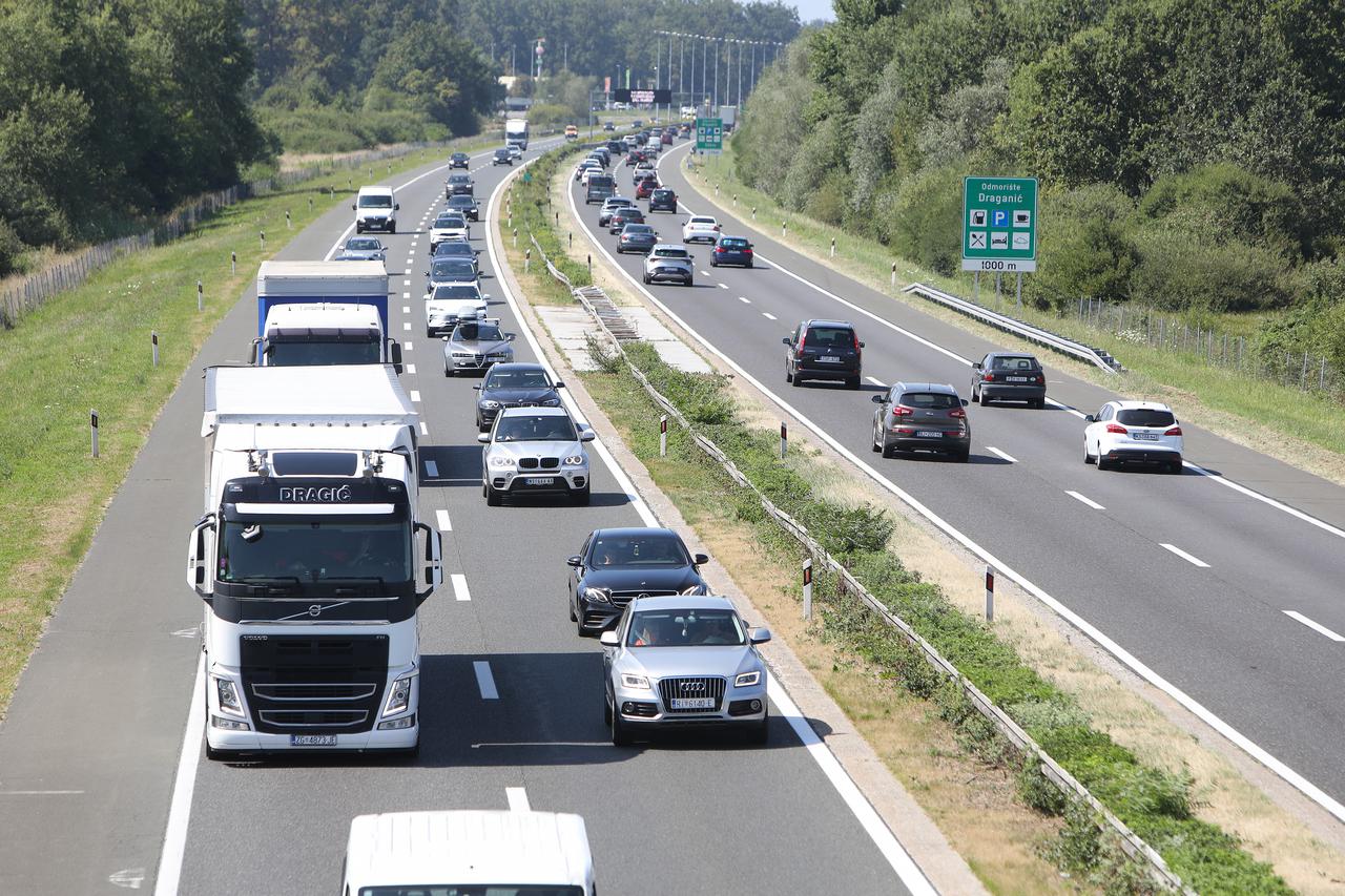 Karlovac: Gust promet na autocesti A1