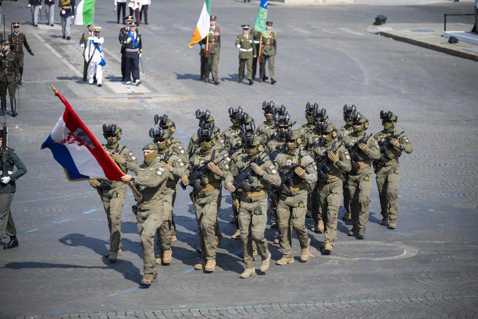 Specijalci iz Lučkog predstavili Hrvatsku  na vojnoj paradi povodom Dana Bastille u Parizu