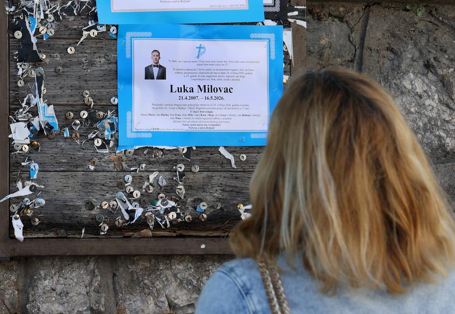 Dan nakon tragedije u Drnišu, gra?ani pale lampione za ubijenog 19-godišnjaka