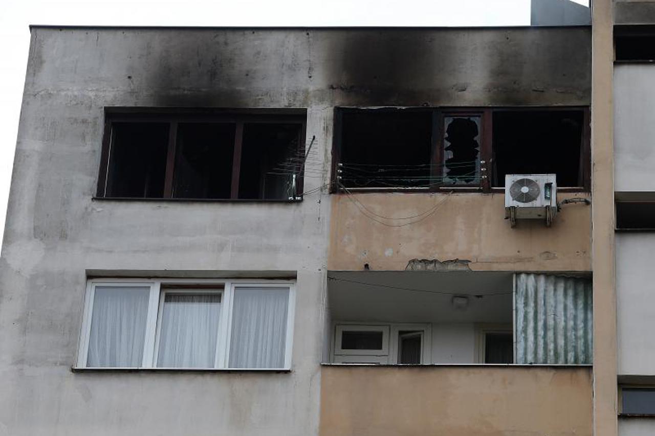 Požar u stanu u Gajnicama, portal (1)
