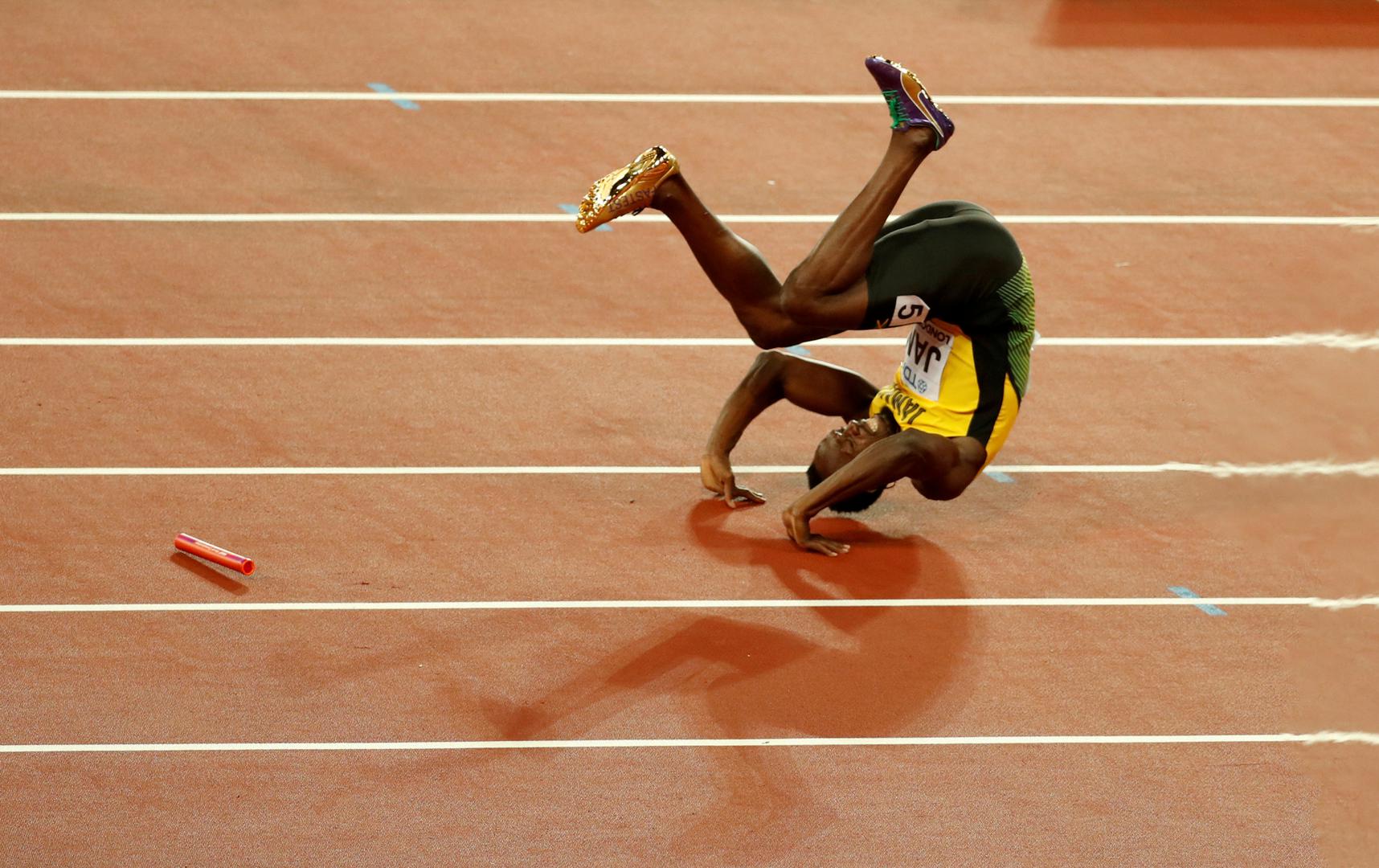 Jamajčanin Usain Bolt, aktualni svjetski rekorder na 100 metara (9,58 sekundi) i na 200 metara 19,19 sekundi) pao je u utrci štafeta 4 X 100 metara u finalu svjetskog atletskog prvenstva u Londonu. Bio je to tužnjikavi kraj jedne po svemu pregoleme karijere 