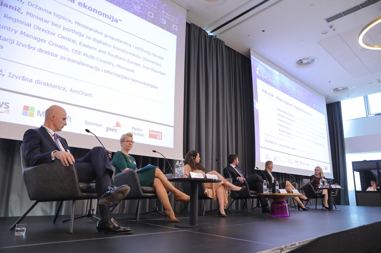 U hotelu Hilton Garden Inn održana je konferencija Digitalna Hrvatska 2030.
