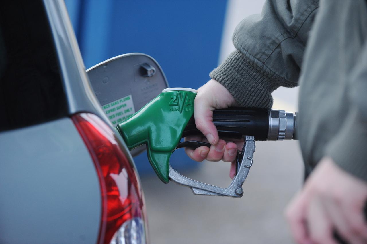 20.02.2014., Sibenik - Prvi puta u Hrvatskoj benzinske postaje imaju pravo same formirati i mijenjati cijene goriva po uzoru na europsko trziste.  Photo: Hrvoje Jelavic/PIXSELL