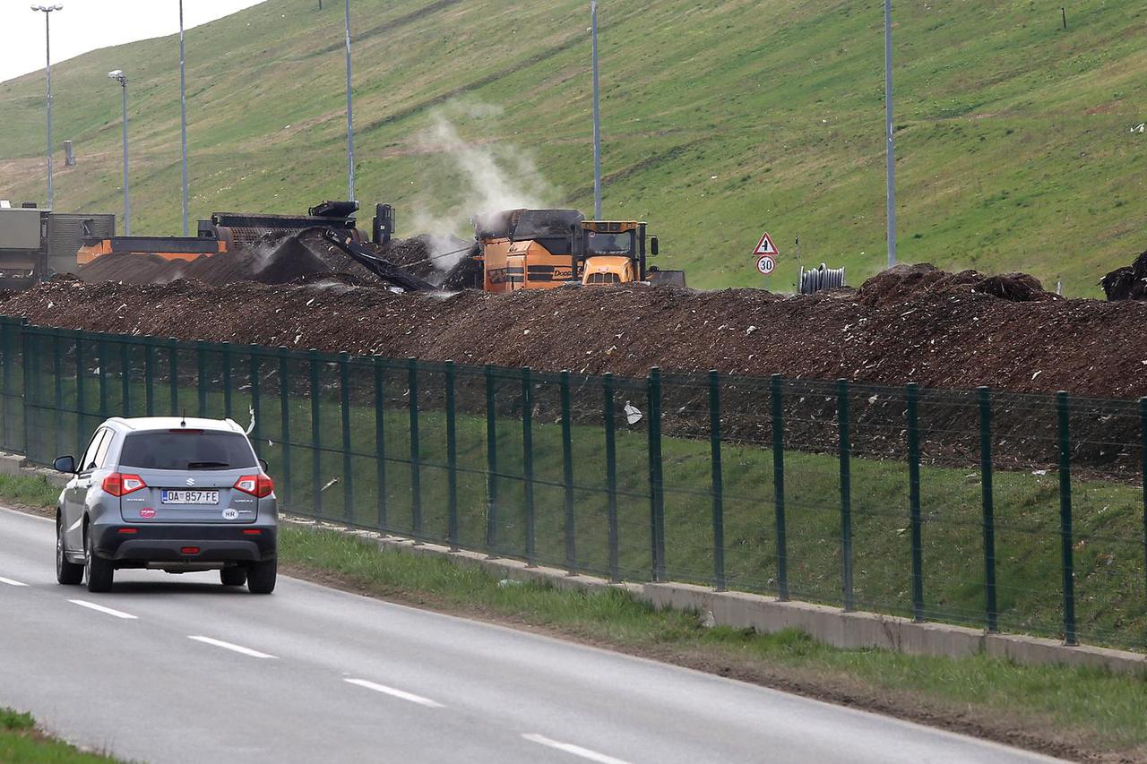 Zagreb: Renato Petek održao konferenciju za medije o odvozu biootpada i kompostani Prudinec