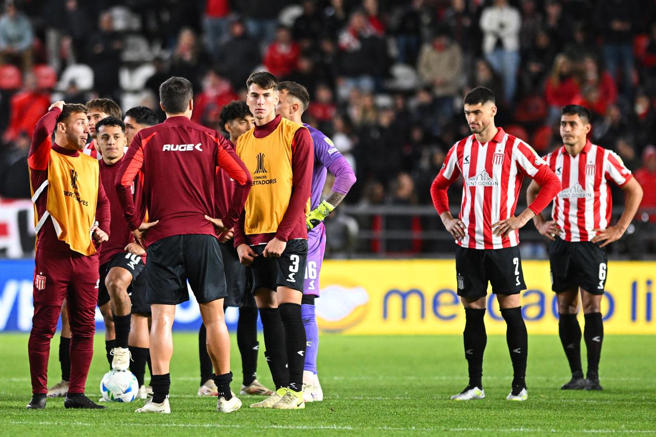 Copa Libertadores - Quarter Final - Second Leg - Estudiantes La Plata v Flamengo
