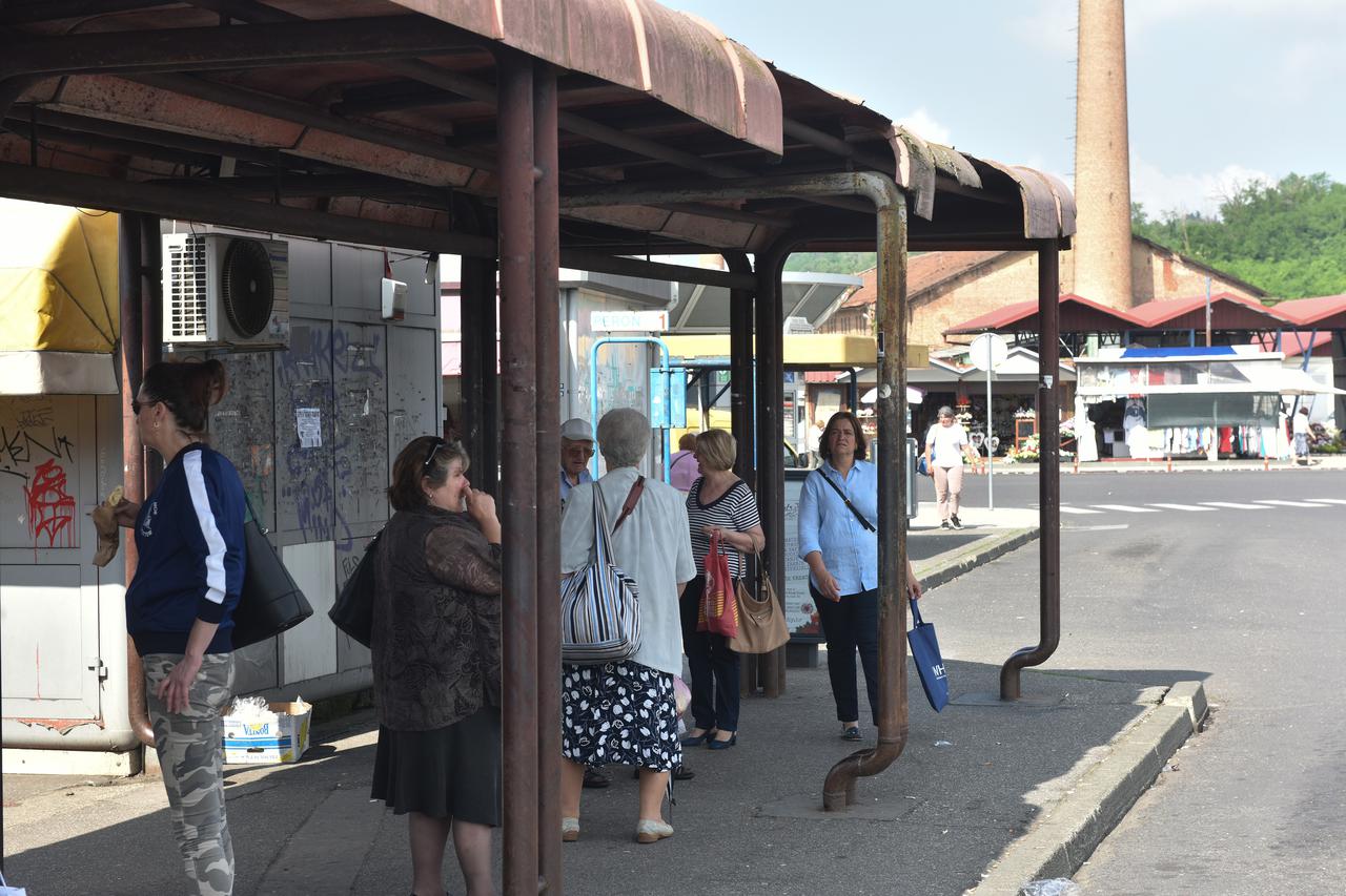 Okretište autobusa i tramvaja na Črnomercu