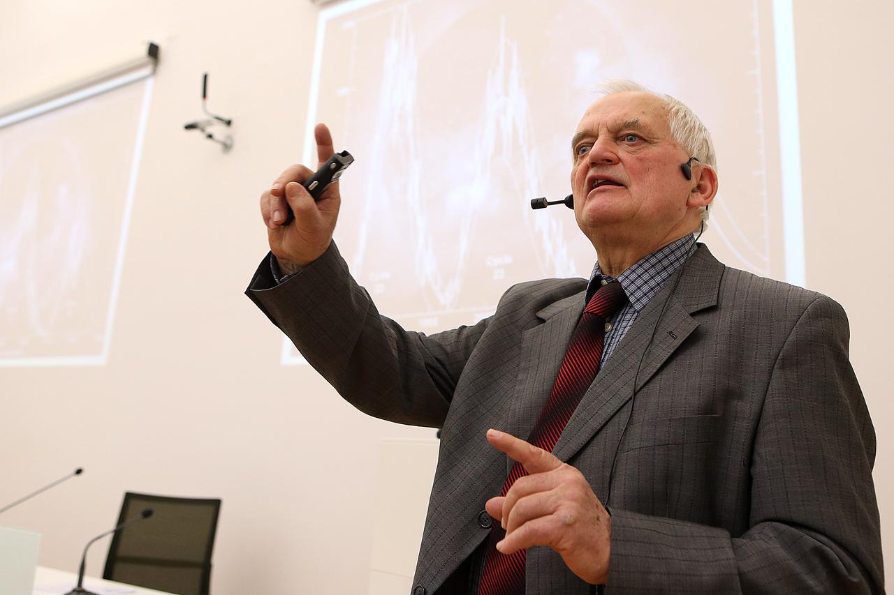 06.02.2014., Zagreb - Predavanje akademika Vladimira Paara o klimatskim promjenama odrzano je u HAZU.  Photo: Goran Stanzl/PIXSELL