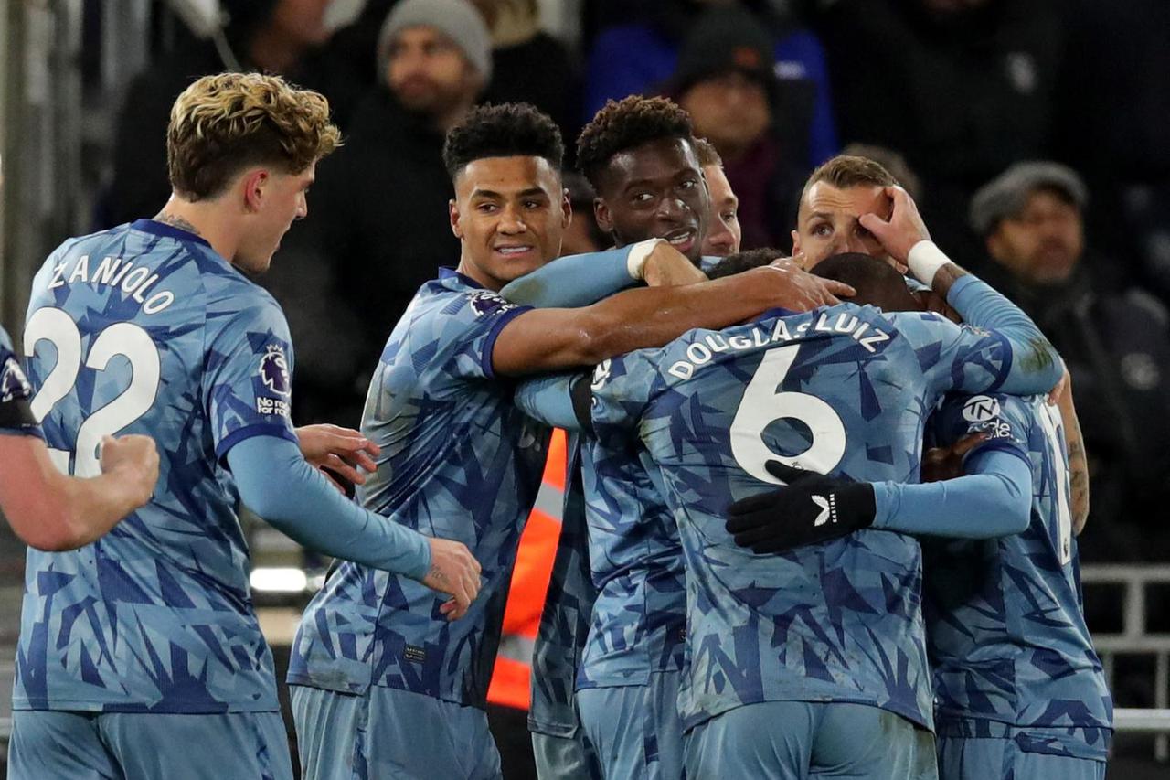 Premier League - Luton Town v Aston Villa