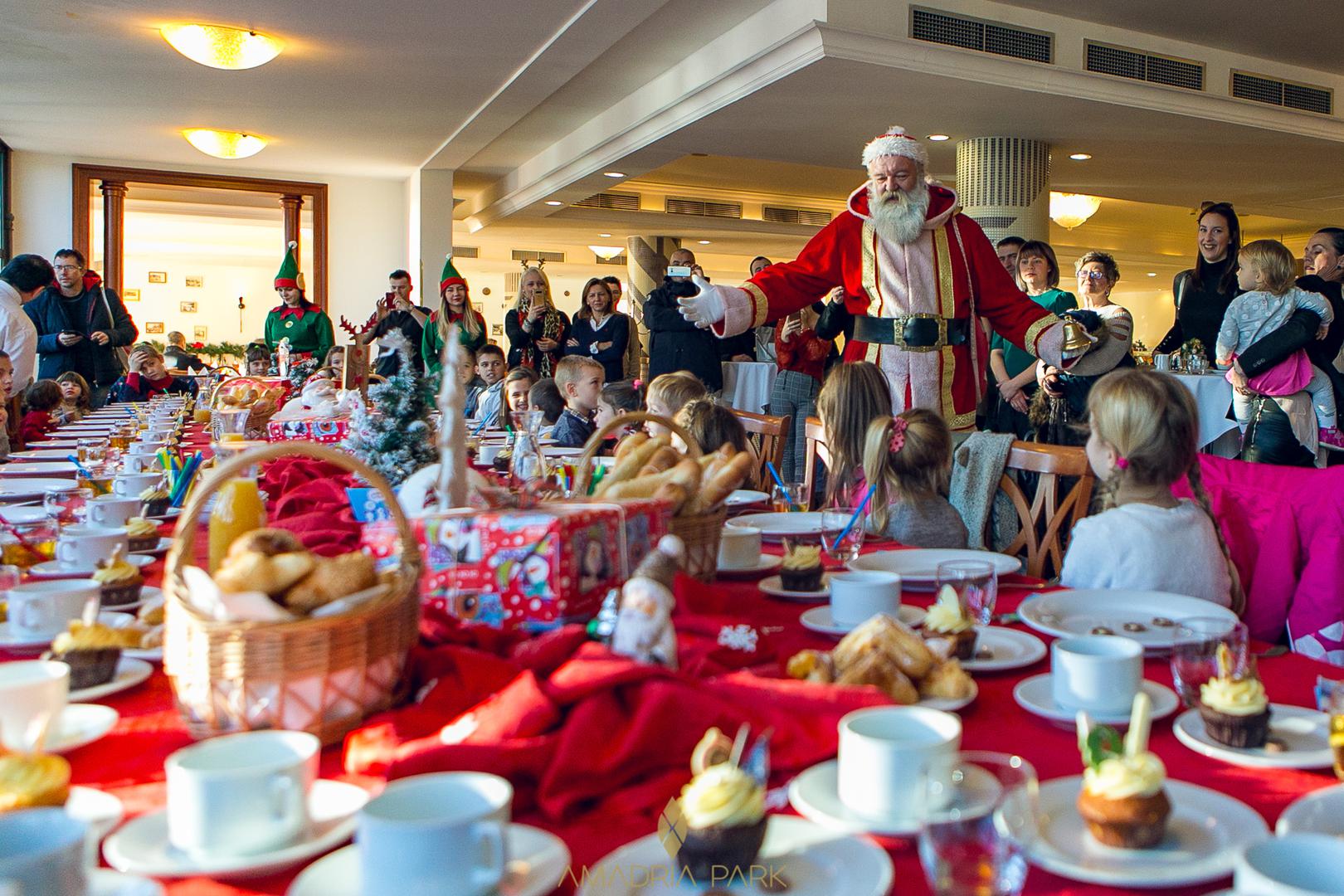 I ove godine za najmlađe posjetitelje pripremili smo brojna iznenađenja i druženje s Djedom Mrazom