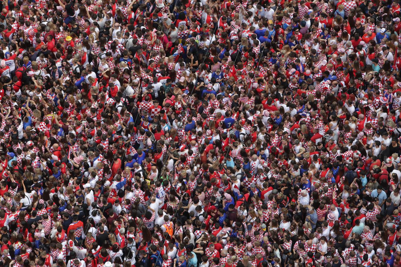 Doček hrvatske reprezentacije na Trgu bana Jelačića u Zagrebu