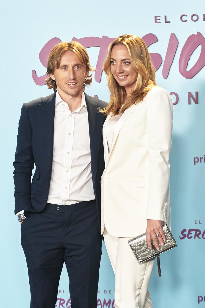 Na premijeri dokumentarca bili su brojni poznati, a među njima i bračni par Modrić