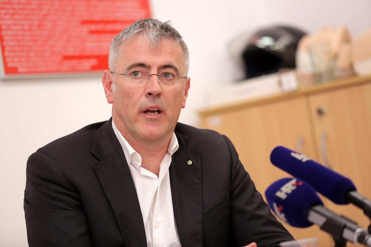 05.05.2015., Zagreb - Konferencija za medije Udruge hrvatskih pacijenata o prijedlogu Zakona o zdravstvenoj zastiti. Hrvoje Vrcic, ravnatelj KBC-a Rebro.  Photo: Grgur Zucko/PIXSELL
