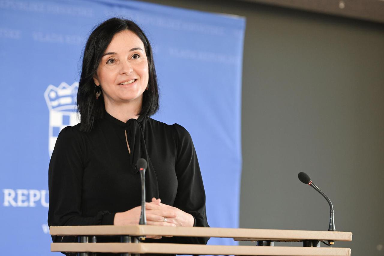Zagreb: Nakon sjednice Vlade ministrica poljoprivrede Marija Vučković dala je izjavu za medije