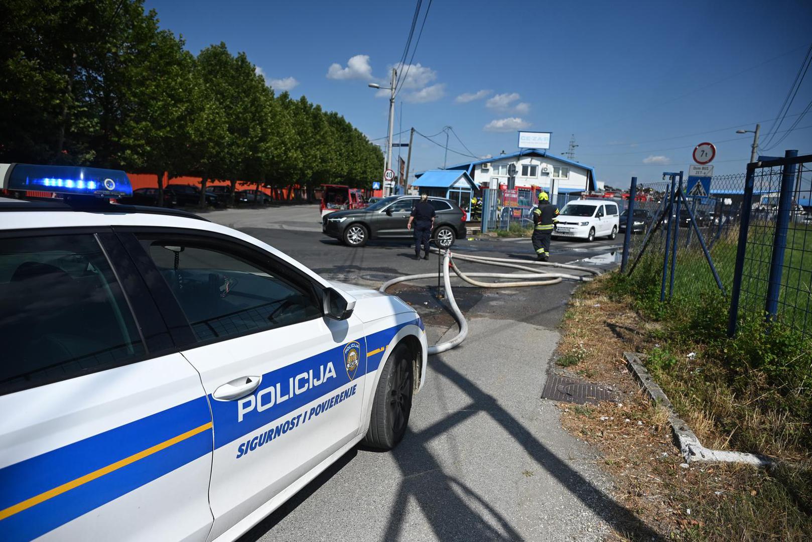13.07.2026., Zagreb - Pozar je izbio u dvoristu tvrtke Cezar - Centar za reciklazu na Industrijskoj cesti u Sesvetama. Photo: Lucija Ocko/PIXSELL