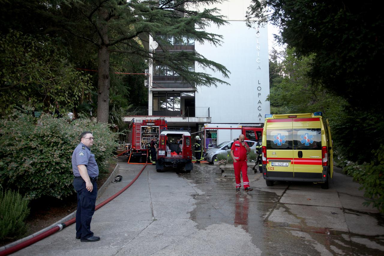 Jedan poginuli i 16 ozlijeđenih u požaru Psihijatrijske bolnice