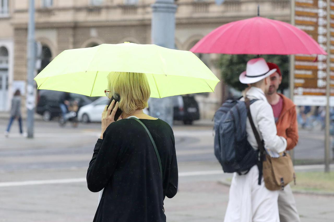 Kiša i dalje povremeno pada u Zagrebu