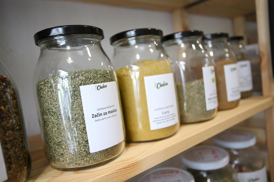 23.06.2016., Zagreb, Laniste 15c - Trgovina Chefica. Chefica je specijalizirana trgovina cajevima, zacinima, zdravom i finom hranom u rinfuzi. Photo: Igor Kralj/PIXSELL