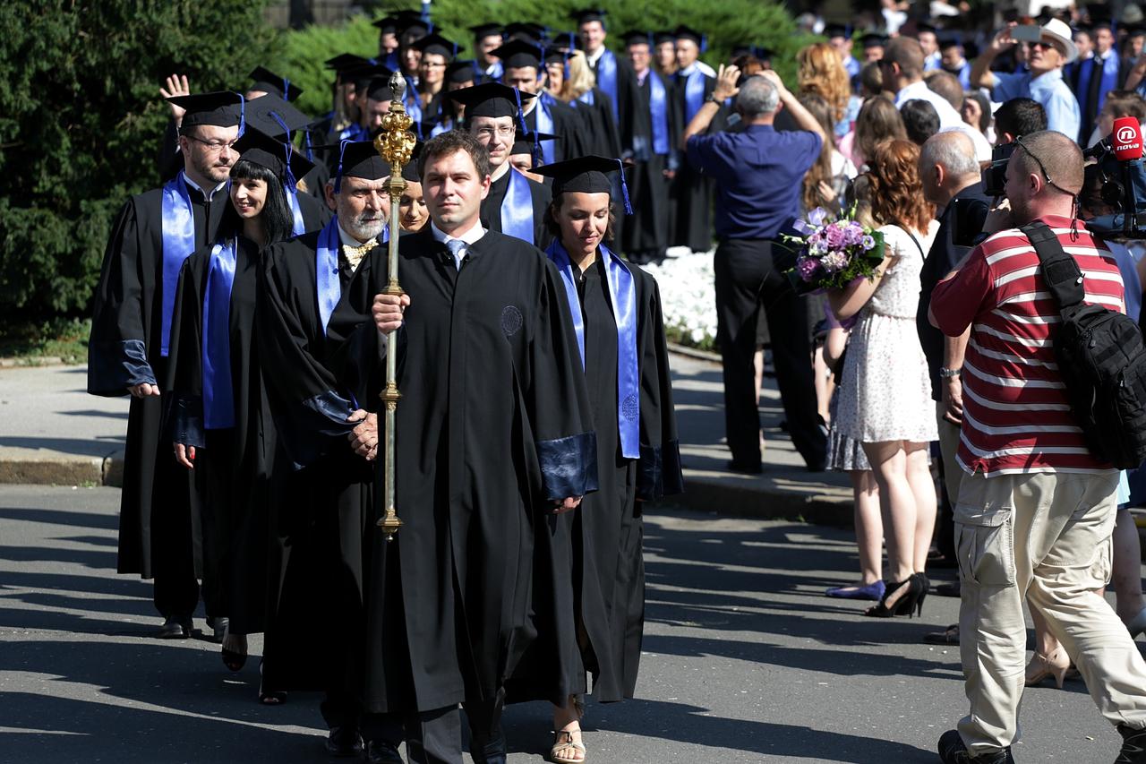 12.07.2015., Zagreb - Danas je na Zagrebackom sveucilistu promovirano 404 doktora znanosti i umjetnosti. Svecana dodjela diploma, pod vodstvom rektora Damira Borasa,  odrzana je u zgradi HNK.Photo: Zarko Basic/PIXSELL