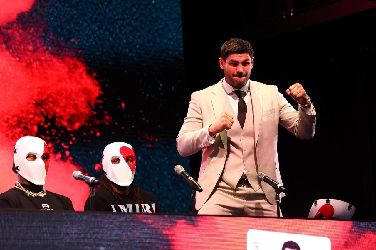 Artur Beterbiev v Dmitry Bivol - Press Conference