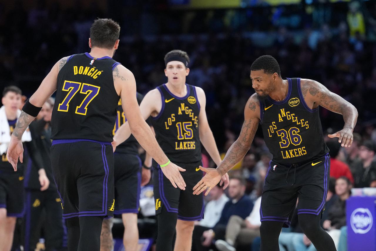 NBA: New Orleans Pelicans at Los Angeles Lakers