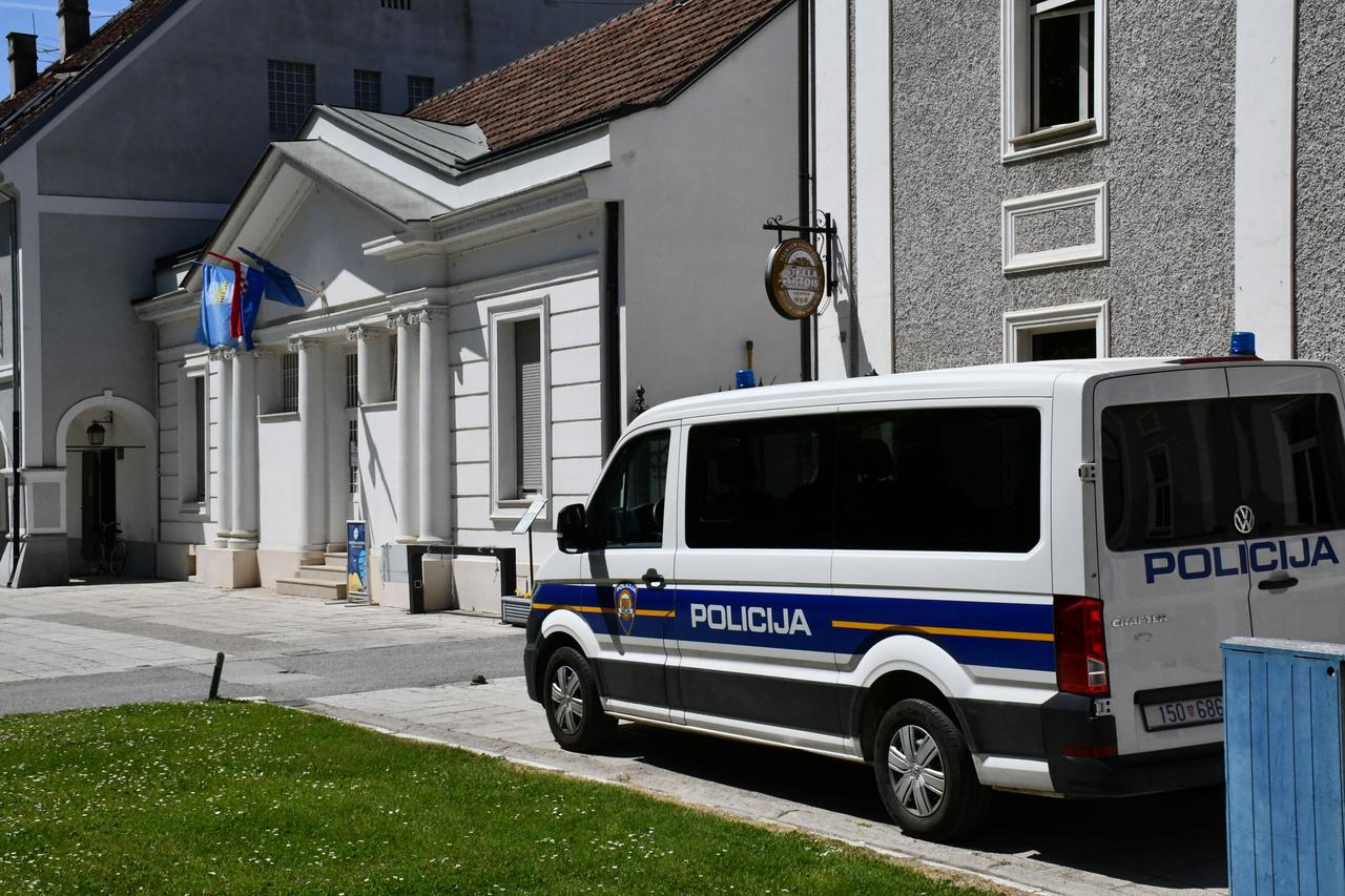 Nova Gradiška: Nova uhićenja od strane USKOK-a nakon nedavnog uhićenja bivšeg gradonačalnika Vinka Grgića