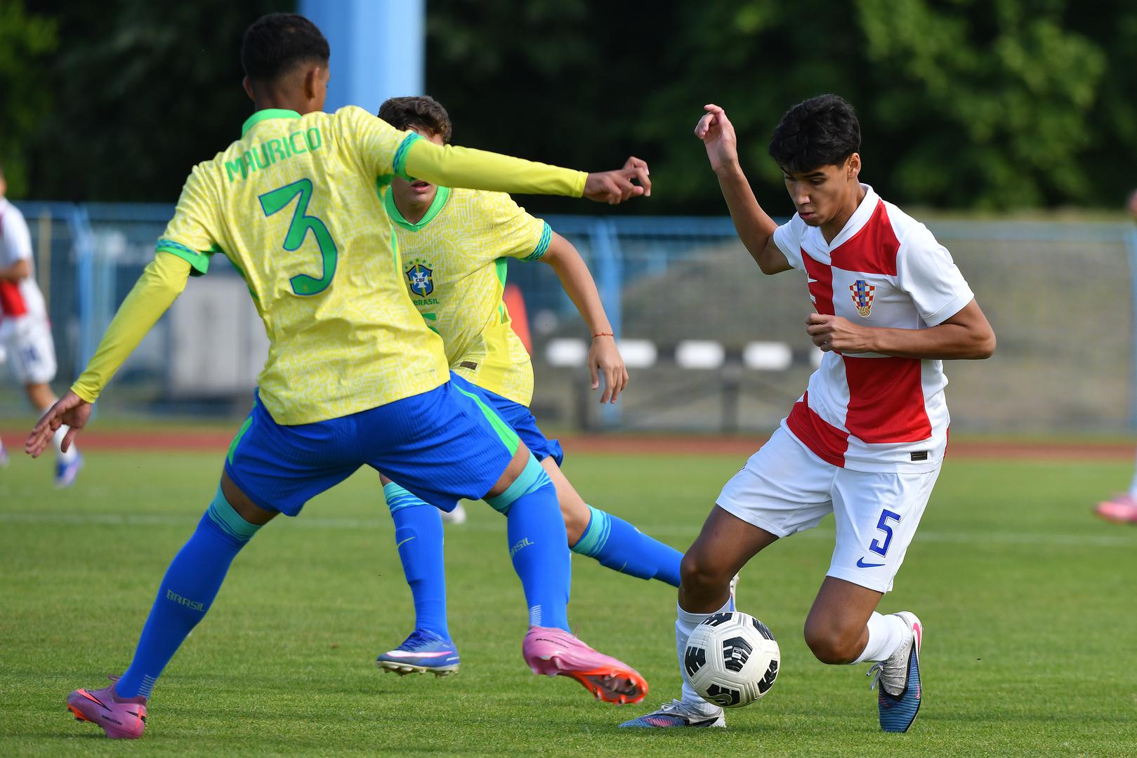 Matheus Eduardo Da Silva, sin jednog od najomiljenijih napadača u povijesti hrvatske reprezentacije odjenuo je kockasti dres i zaigrao za zemlju svoga oca