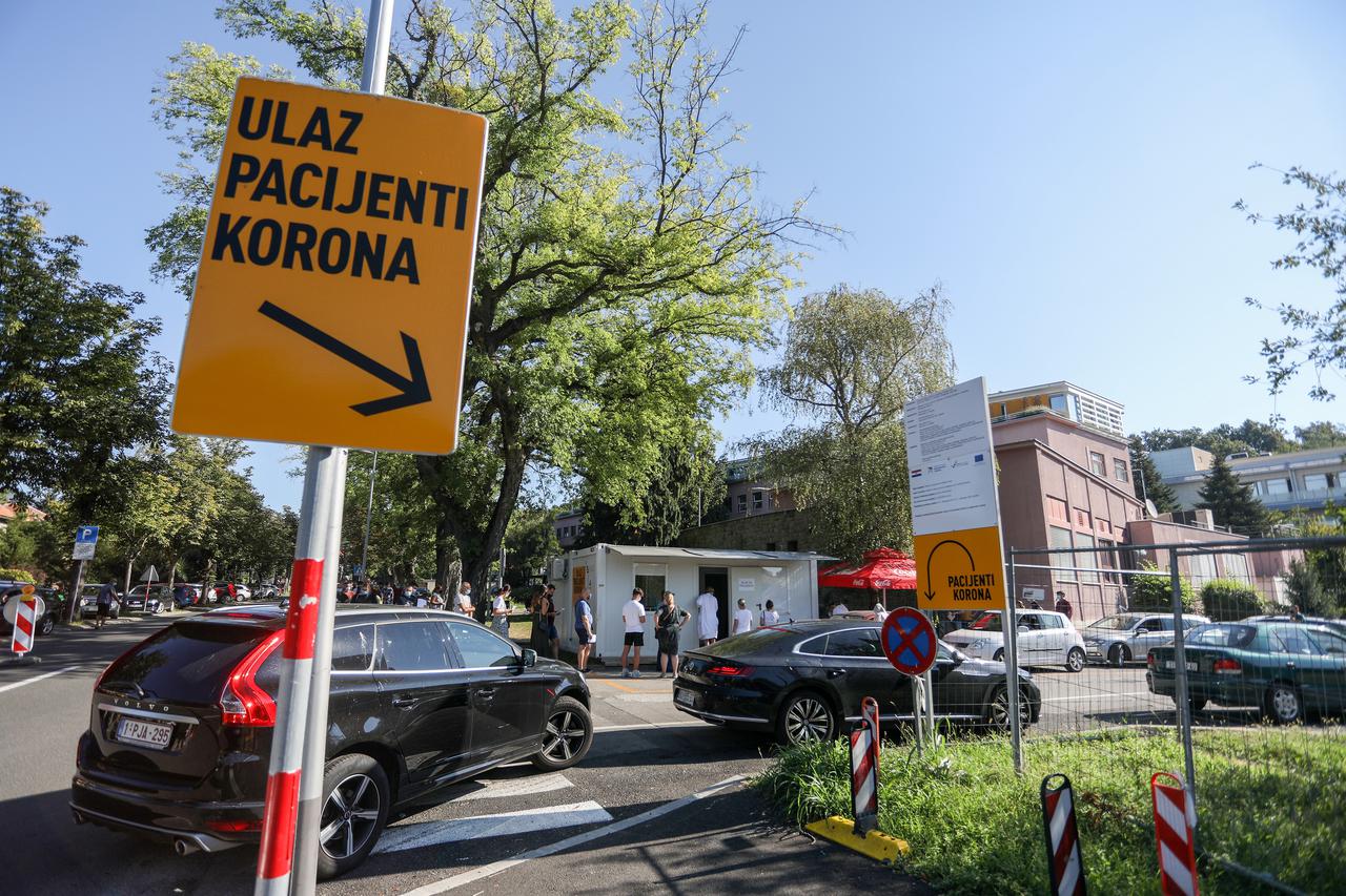 Zagreb: Kolona automobila stvorila se zbog povećanog broja testiranja osoba na koronavirus
