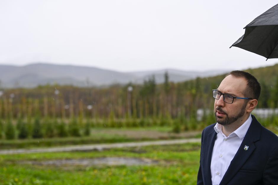 Zagreb: Konferencija gradonačelnika Tomislava Tomaševića u rasadniku Markuševec