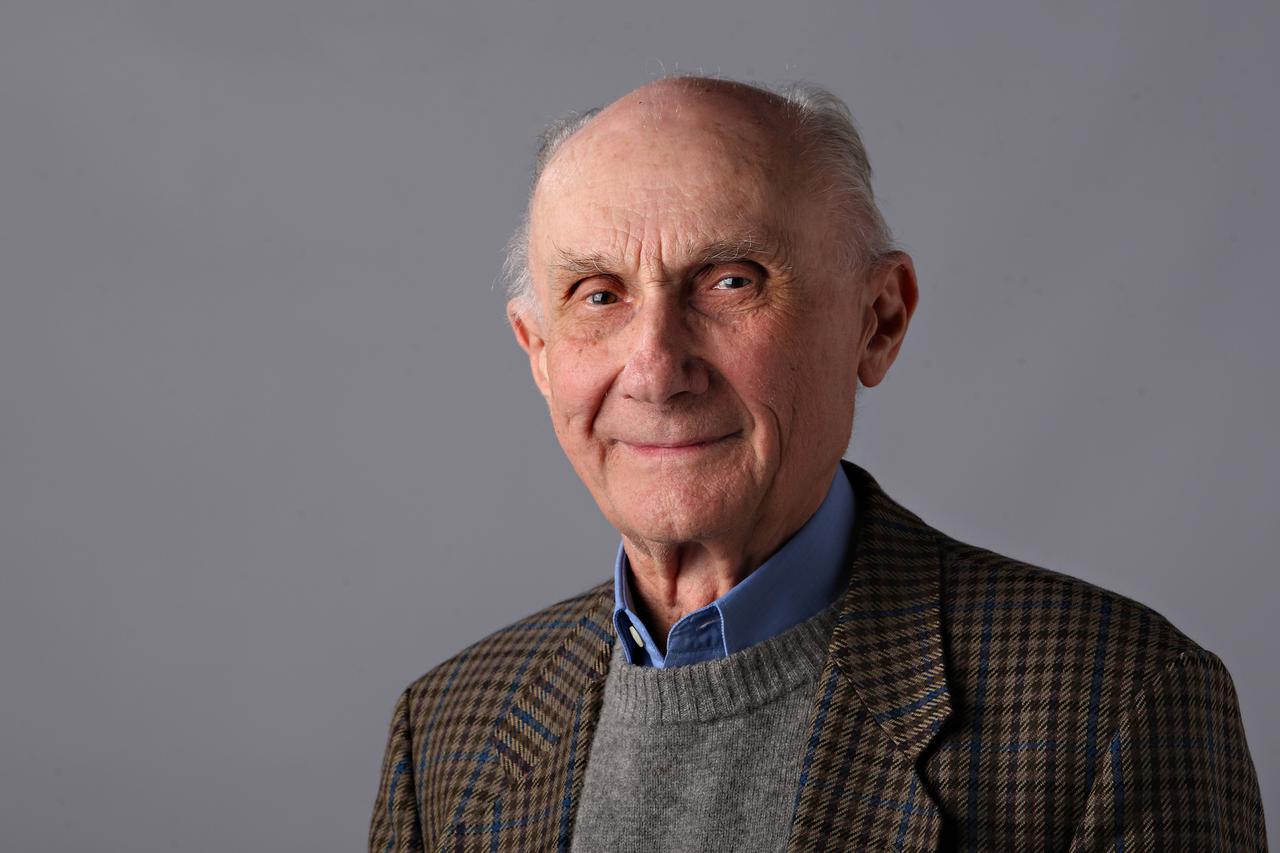 U 94. godini preminuo akademik Viktor Žmegač