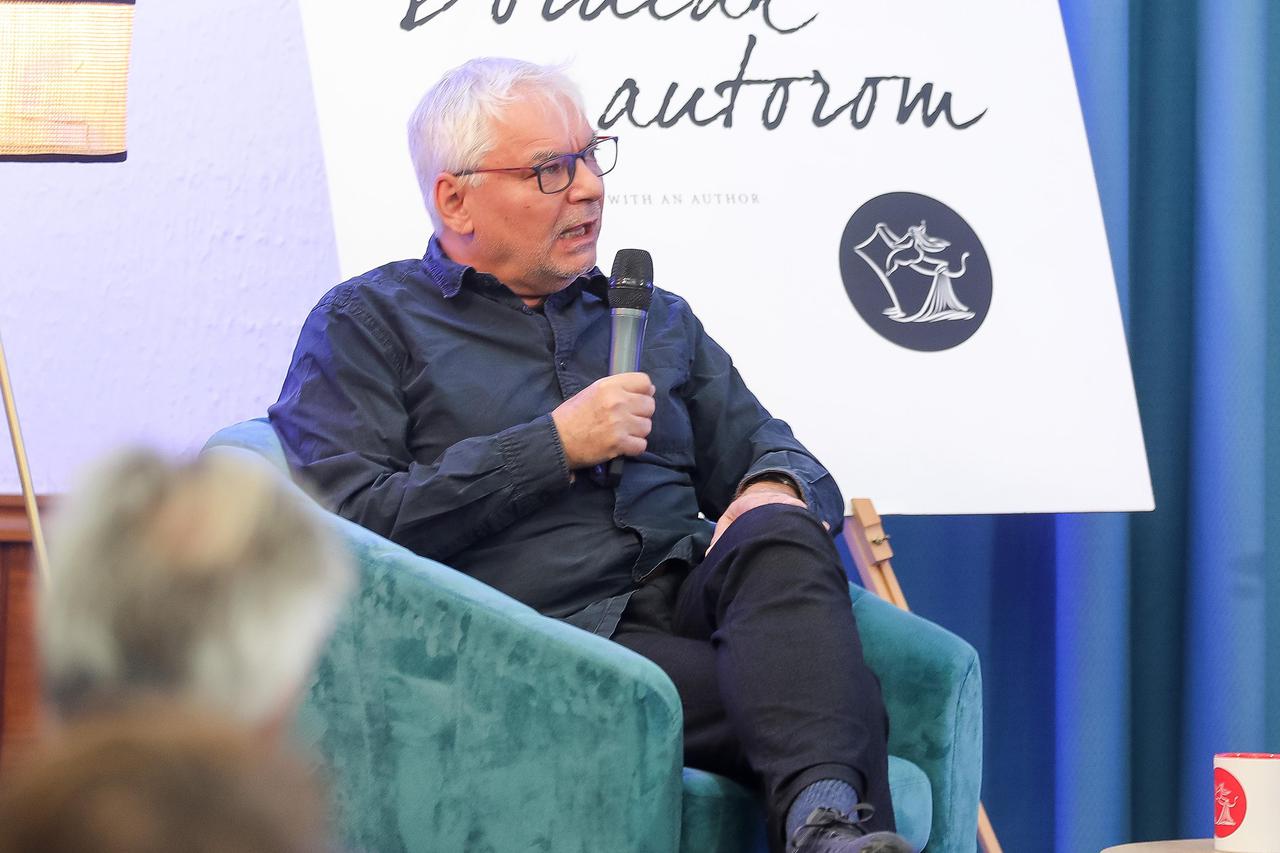 Pula: Boris Buden gostovao na "Doručku s autorom" na sajmu knjiga